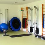 Turnsaal Sprossenwand Physiotherapie